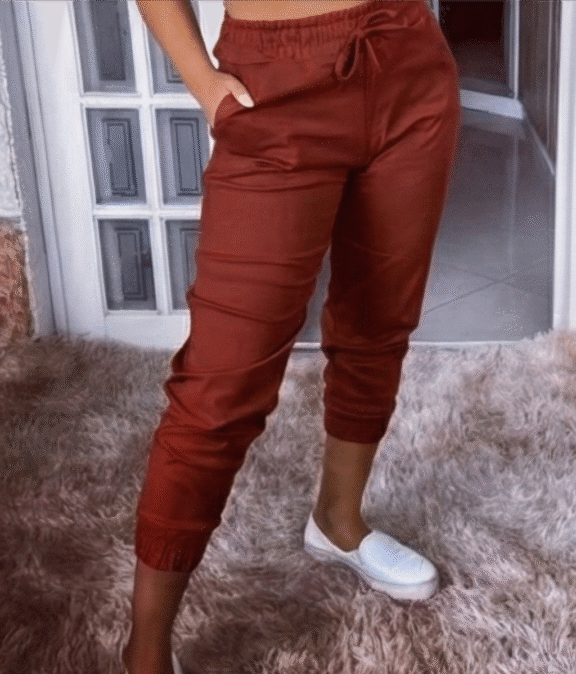 Calça Lisa Clochard de Bengaline com Laço
